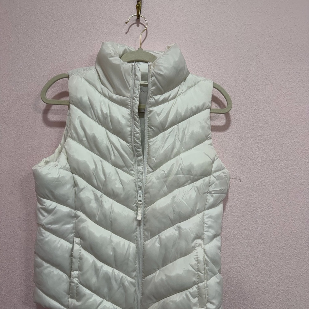 White Puffer Vest